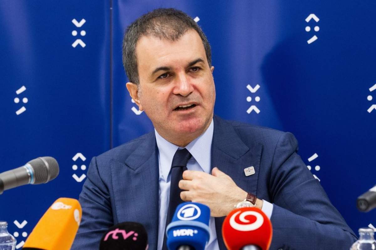 «Όχι» Μακρόν σε Τραμπ για τα Στενά του Ορμούζ: «Δεν θα πάρουμε μέρος σε επιχειρήσεις»