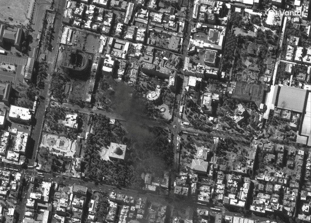 Η Γη της Ελιάς: Η Χριστιάνα λαδώνει τον γραφολόγο και…