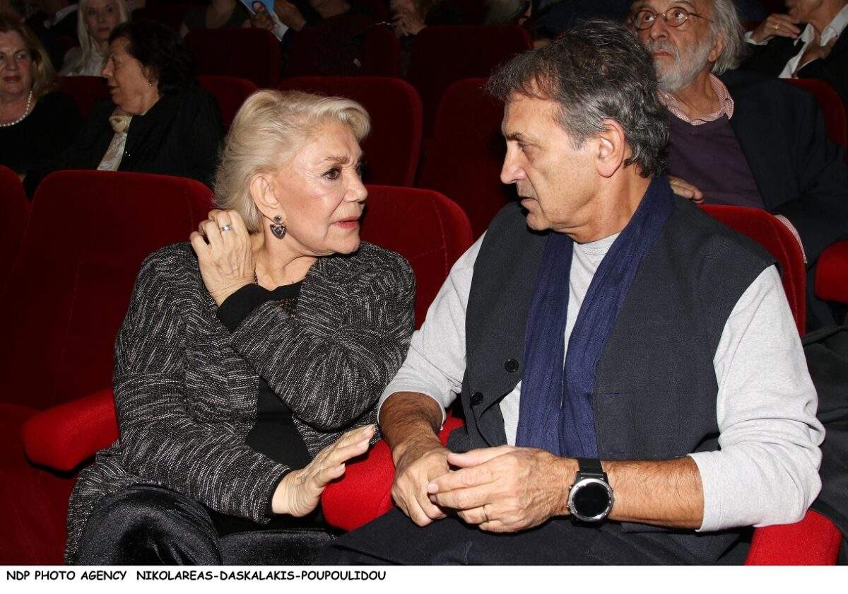 Τα 3 jeans που “επιμηκύνουν” τη σιλουέτα — και κάνουν τα πόδια να δείχνουν πιο μακριά