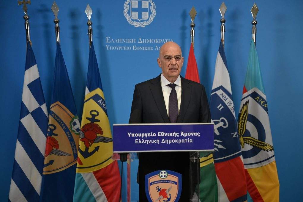 Έρευνες για τον 34χρονο δύτη στη Βουλιαγμένη: Βρέθηκαν βατραχοπέδιλο, φιάλη οξυγόνου και υποβρύχιο scooter