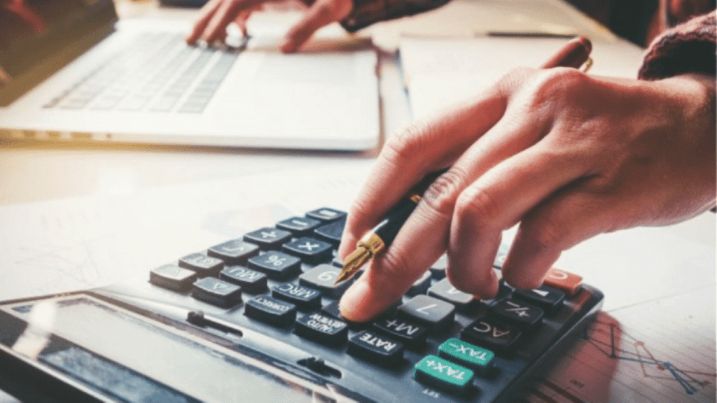 Θεσσαλονίκη: Συνελήφθη οδηγός που επιχείρησε να χρηματίσει αστυνομικούς για να γλιτώσει τις κλήσεις