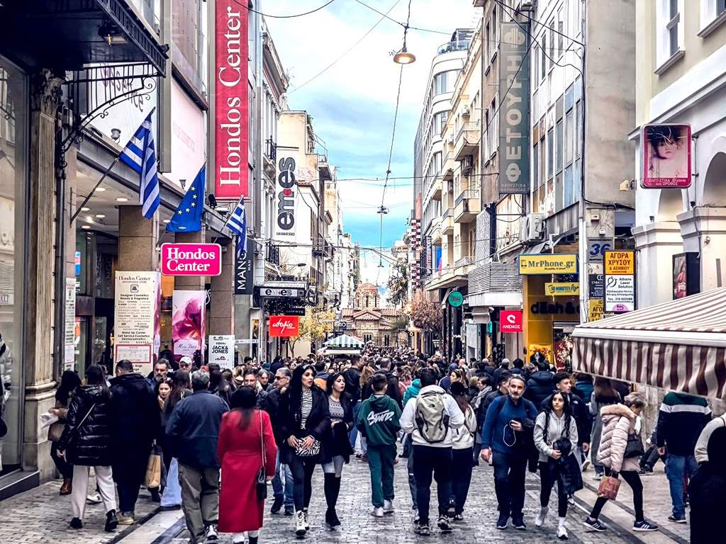 Να μ’ αγαπάς: Ο Ορφέας στο κρατητήριο