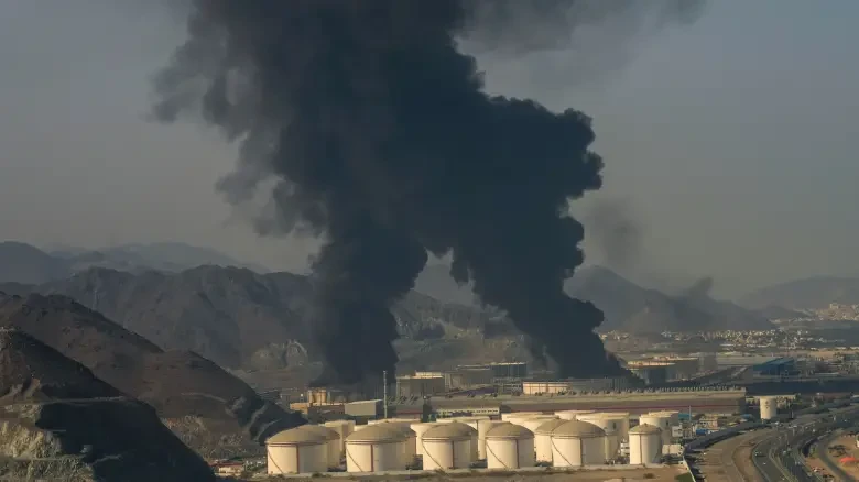 Η Γη της Ελιάς: Διπλός θάνατος και μία οριστική αποχώρηση