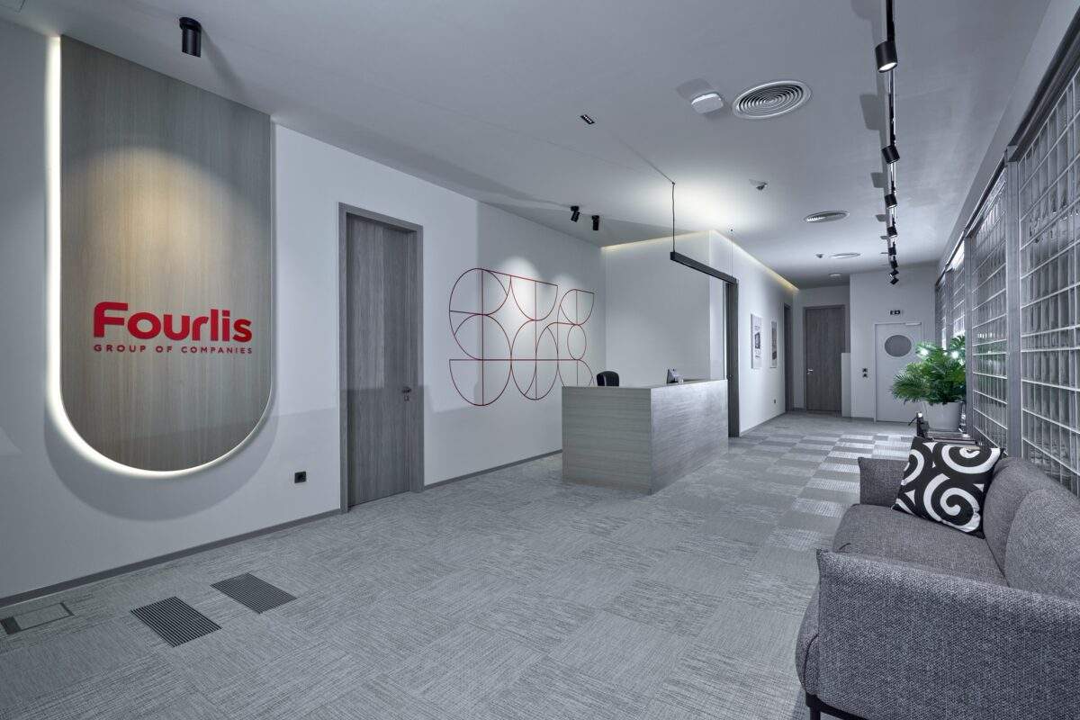 Ο Πύρρος Δήμας υπέγραψε στη Λωζάνη στον Τοίχο των Ολυμπιονικών, ύψιστη τιμή για τον θρύλο της άρσης βαρών