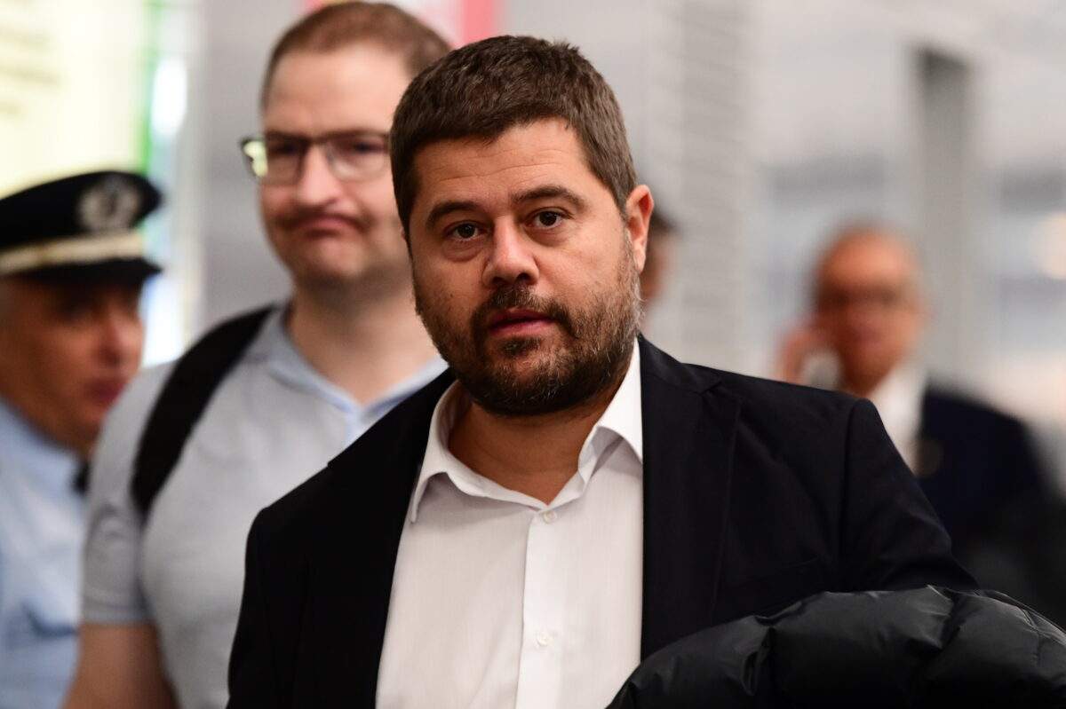 Κωνσταντινούπολη: Ο κούκλος καστανάς που έγινε το viral αξιοθέατο της πόλης