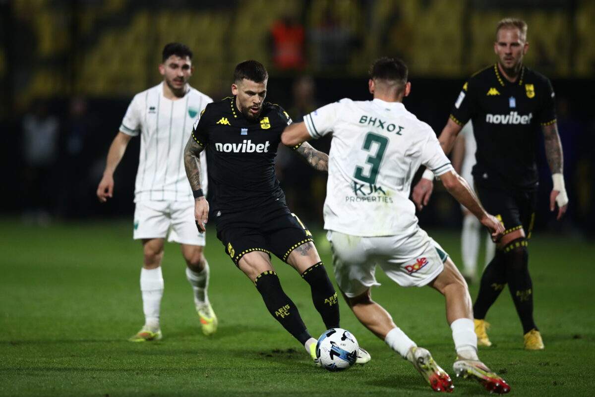 Με σοβαρή κόντρα Σακελλαρίδη – Χαρίτση ξεκίνησε στην ΚΕ η «νέα σελίδα» της ΝΕΑΡ