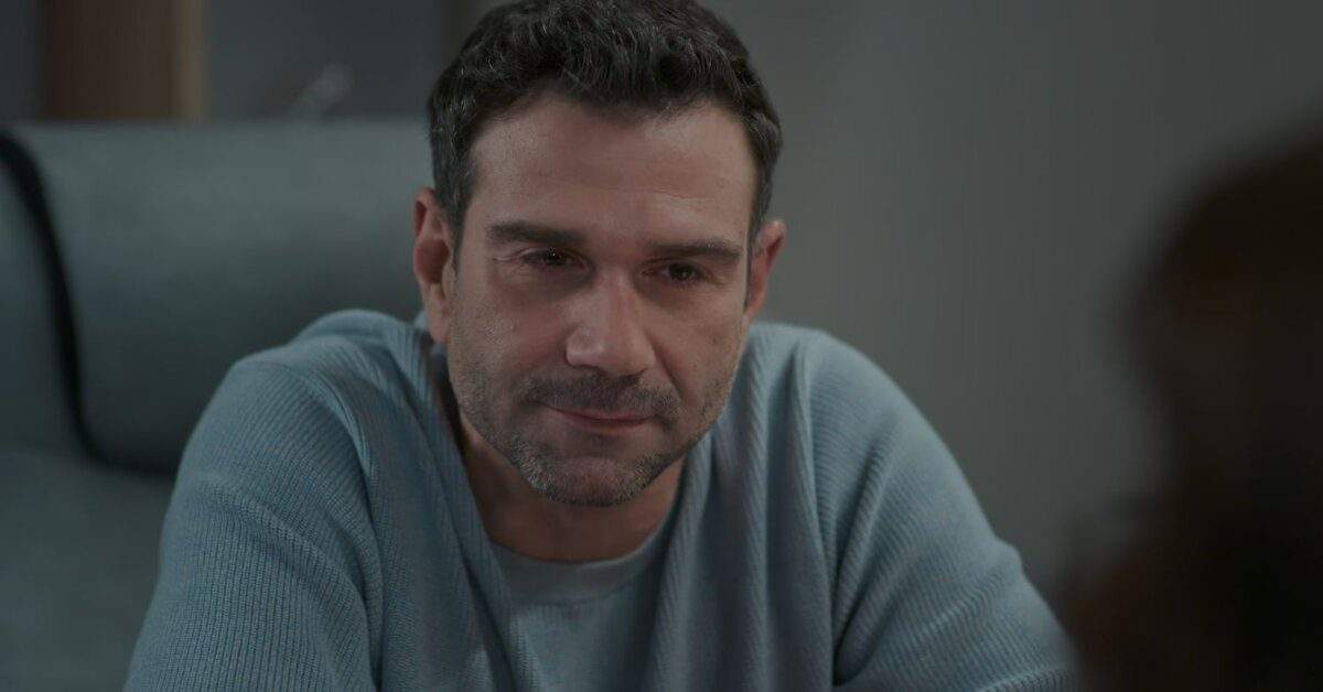 Κωνσταντινούπολη: Κατέρρευσαν δύο κτήρια, ανασύρθηκαν πέντε άτομα από τα συντρίμμια