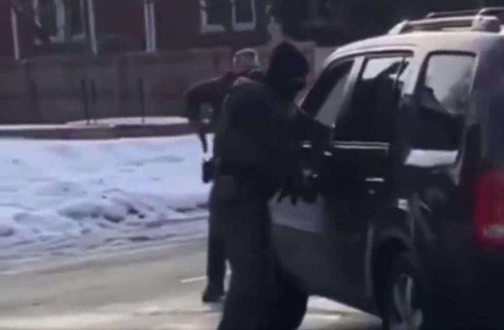 HSBC: Τα κράτη και οι κλάδοι που πλήττονται πρώτοι από το «μπλοκάρισμα» των Στενών του Ορμούζ