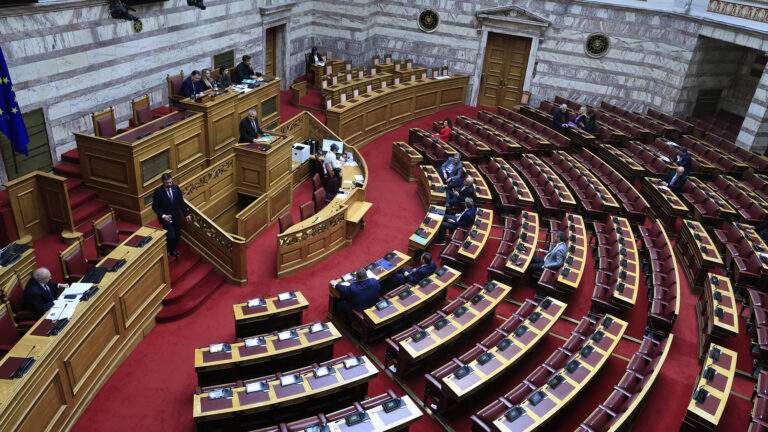 Δολοφονία στην Καλαμαριά: Ενώπιον εισαγγελέα ο 23χρονος – Αναζητούνται κι άλλοι εμπλεκόμενοι