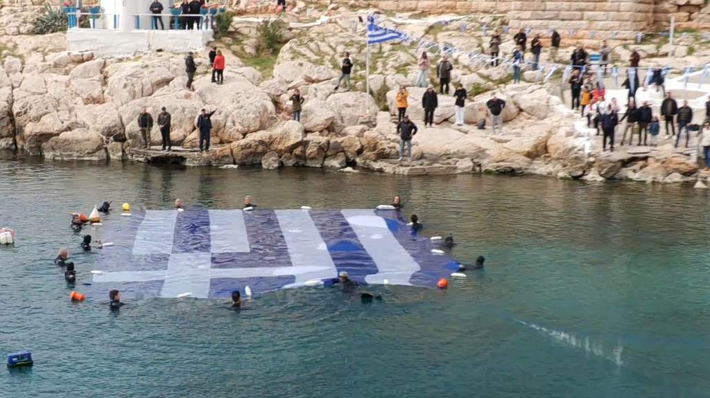 Ραζ Ζιμτ στο ΒΗΜΑ: «Ο πόλεμος θα τελειώσει όταν το αποφασίσει ο Τραμπ»