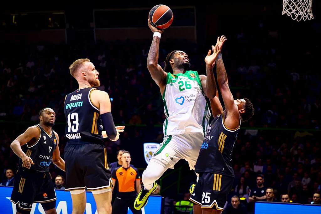 Η Γη της Ελιάς: Ο Στάθης της κλείνει το τηλέφωνο – Ο λόγος