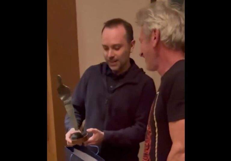 Φούντωσαν οι φήμες – Σε σχέση η Αναστασοπούλου με γνωστό παρουσιαστή