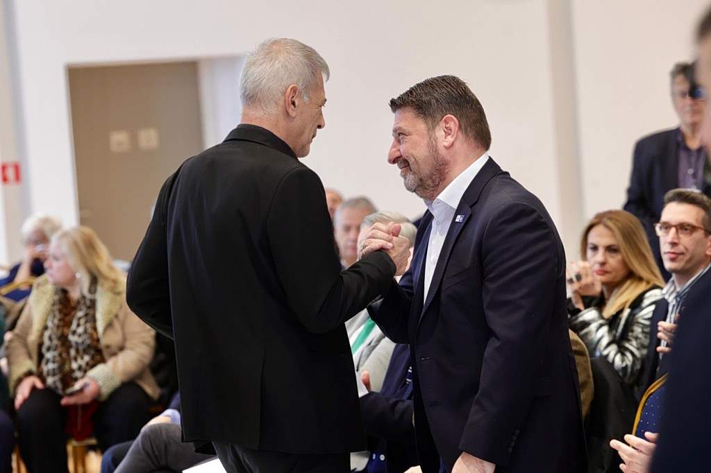 Άγιος Έρωτας: Τα χαμόγελα παγώνουν – Το γλέντι μετατρέπεται σε πεδίο μάχης