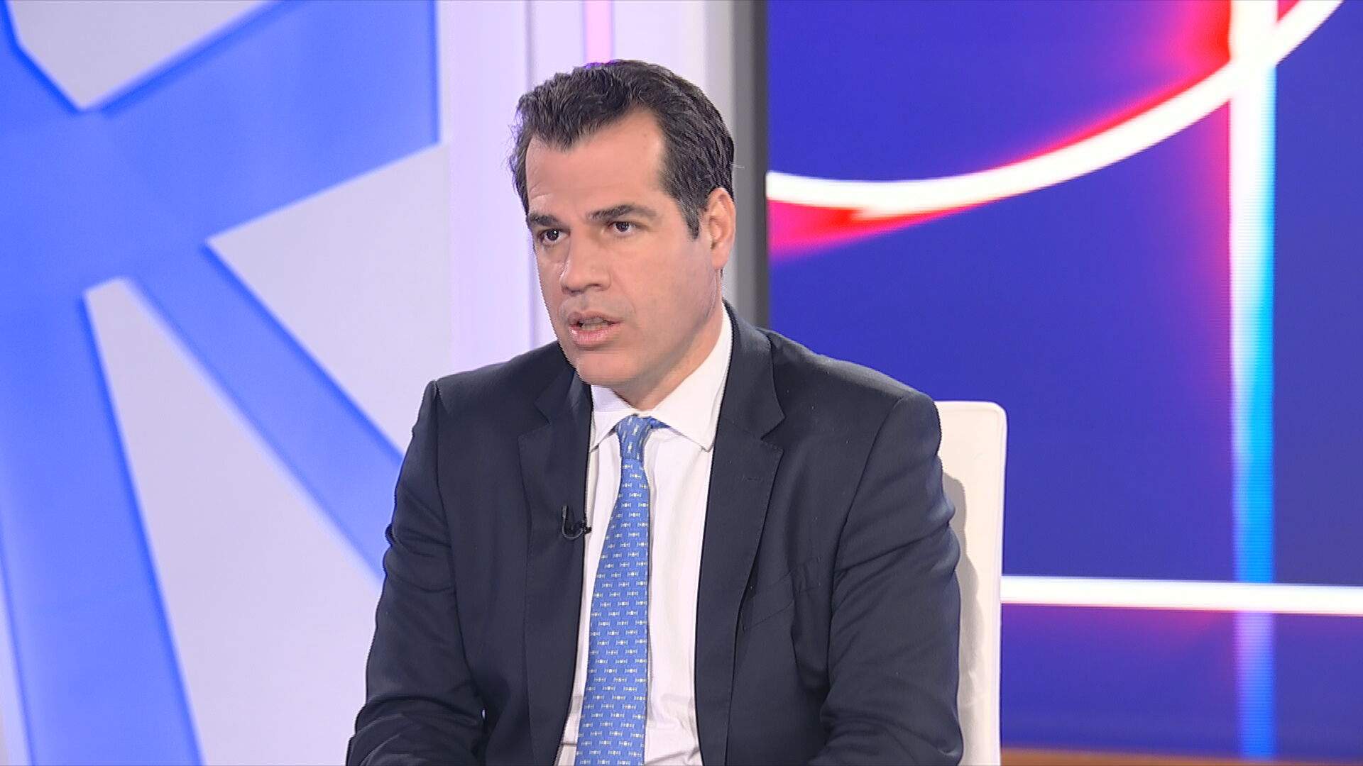 Φωτιά σε κατάστημα στη Λ. Βάρης Κορωπίου – Μεγάλη κινητοποίηση της πυροσβεστικής
