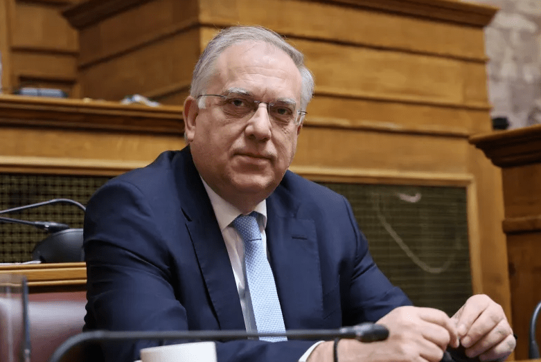 Τραμπ: «Συνομιλούμε με ένα νέο, πιο λογικό καθεστώς στο Ιράν – Χωρίς συμφωνία θα ισοπεδώσουμε τα πάντα»