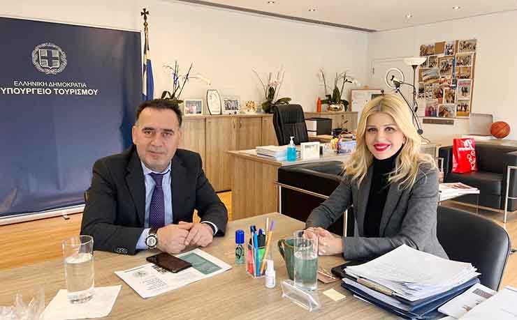 Γιατί τα φυτά σου μαραζώνουν; Το απλό λάθος που τα «δολοφονεί