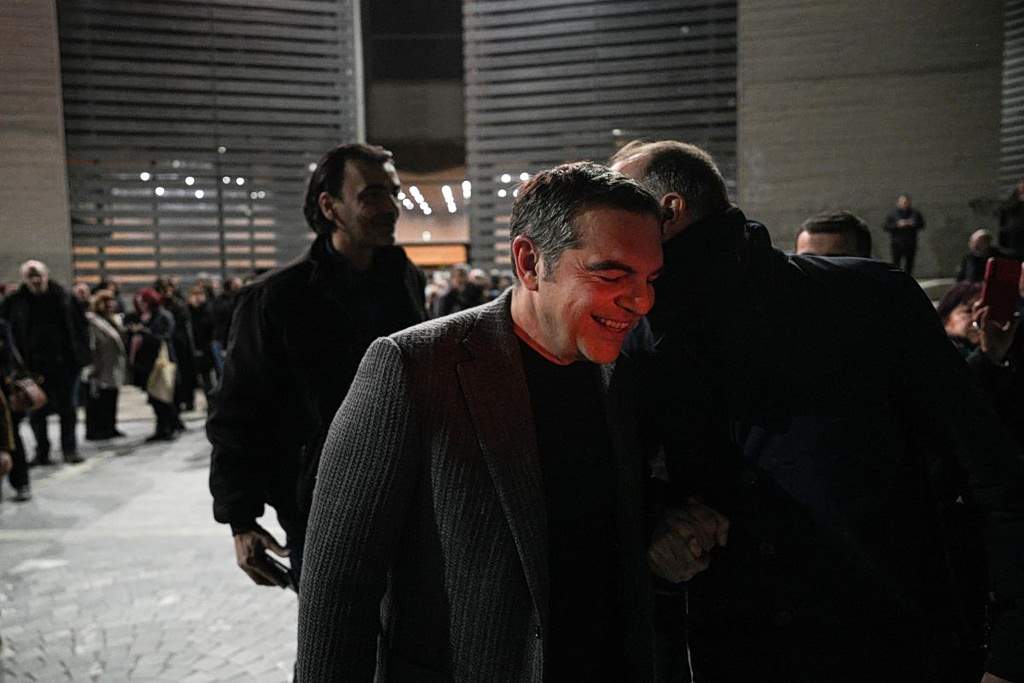 Να μ’ αγαπάς: Παθαίνει κρίση – Βγάζει αφρούς και ανεβάζει  υψηλή πίεση