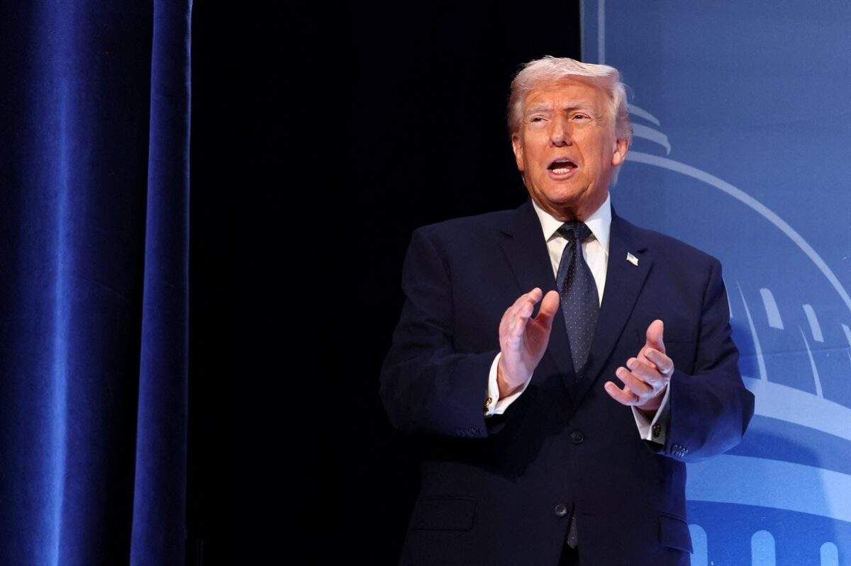 Τραμπ: Παράταση 10 ημερών στην αναστολή επιθέσων σε ενεργειακές εγκαταστάσεις του Ιράν