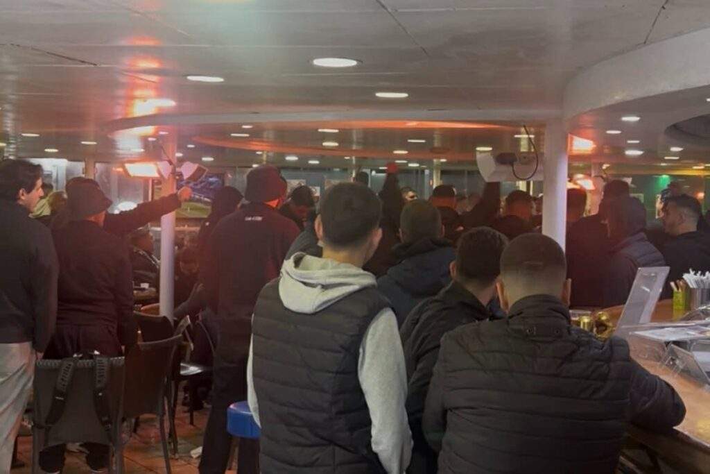 Νεκρός 17χρονος σε σύγκρουση μηχανής με ασθενοφόρο στην Εύβοια