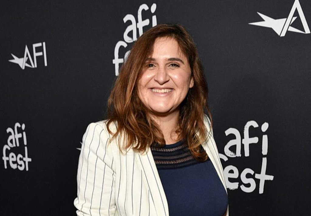 Η Γη της Ελιάς: Κάγκελο η Βασιλική – «Είμαι ερωτευμένη με τον άντρα σου»