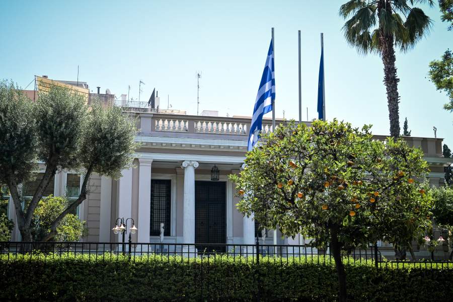 Ρόδος: 45χρονος προσπάθησε να ρίξει στον γκρεμό ΙΧ μαζί με το παιδί και την πρώην γυναίκα του (βίντεο)