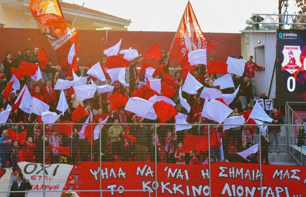Γιατί τα φυτά σου μαραίνονται; Η κίνηση που τα σώζει
