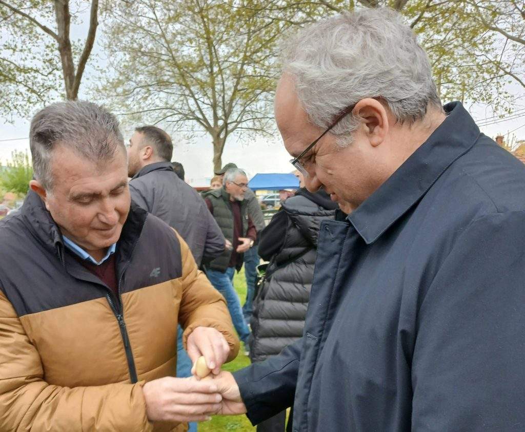 Τουαλέτα μέσα στο αυτοκίνητο; – Η Seres κατοχυρώνει πατέντα που σοκάρει