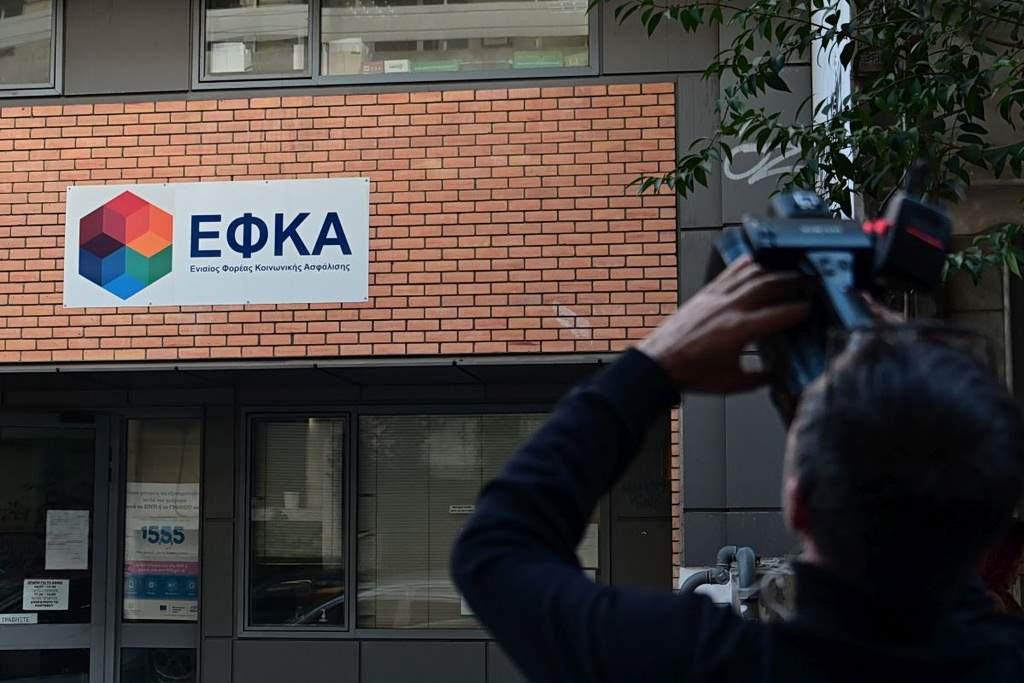 Άγιος Έρωτας: Ο Λεωνίδας γίνεται δολοφόνος – Πιόνι του η Χλόη