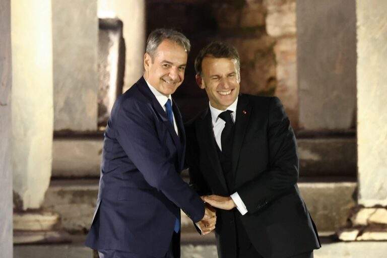 Ποια φάρμακα να μην παίρνετε ποτέ με γαλακτοκομικά