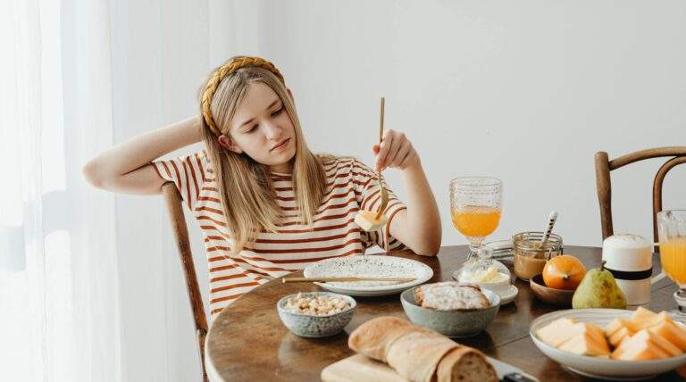 Φρουροί της Επανάστασης: Η λίστα με τις 18 εταιρείες που απειλούν να χτυπήσουν από 1η Απριλίου