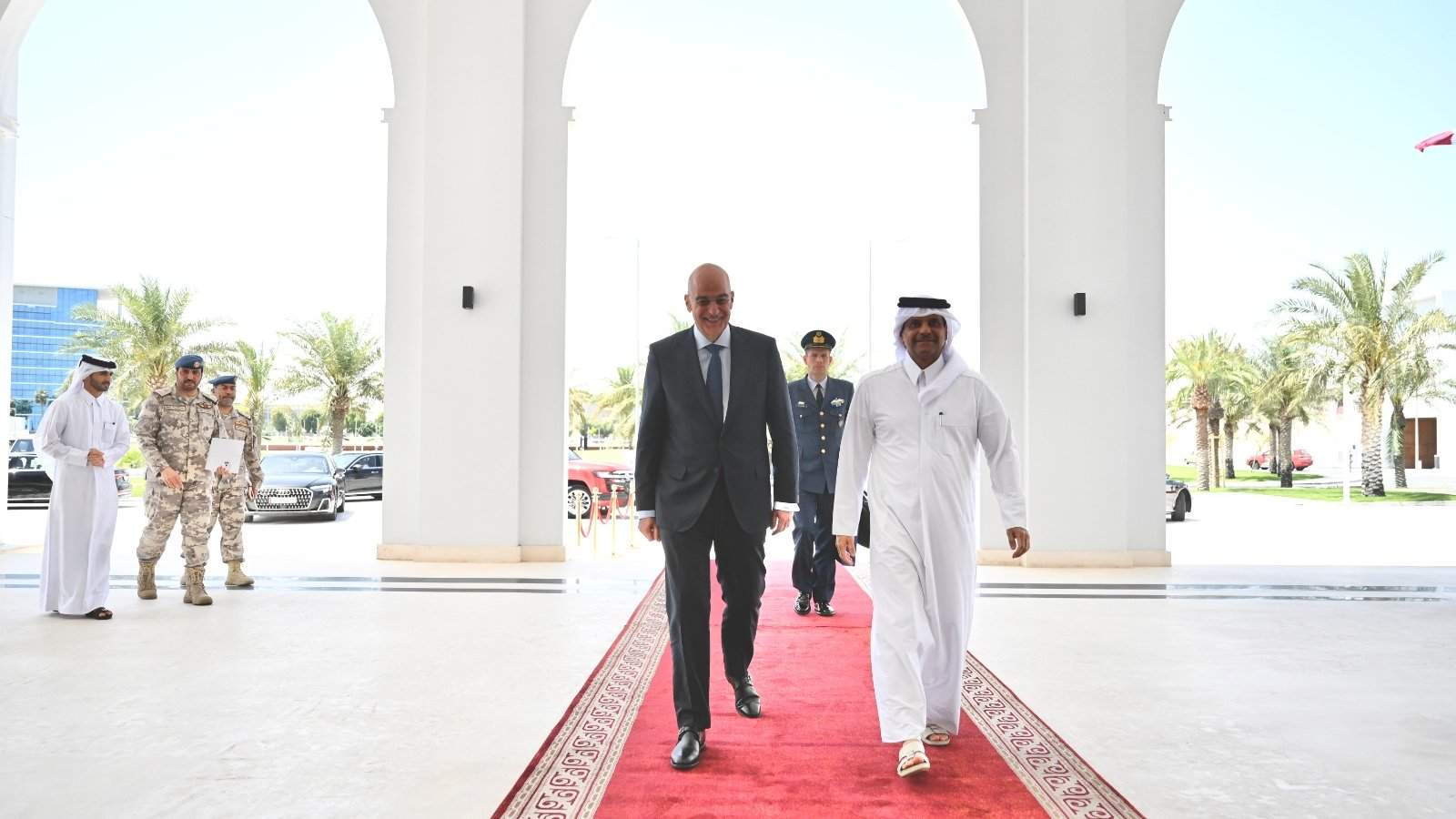 Απόκοσμες εικόνες στην Κρήτη: Γιατί ο ουρανός βάφτηκε πορτοκαλί