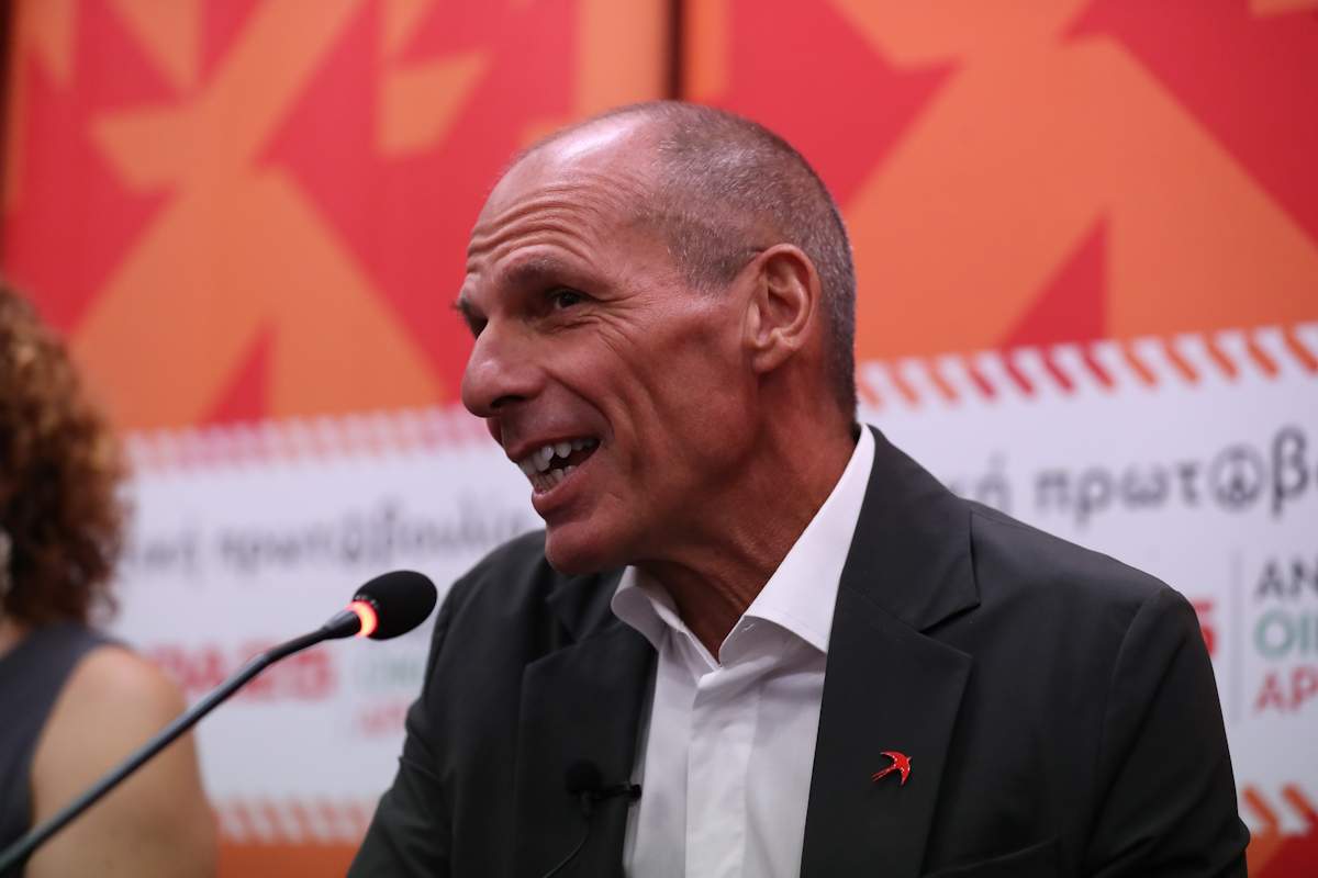 Ανεπηρέαστη η Wall Street παρά τις νέες απειλές Τραμπ στο Ιράν