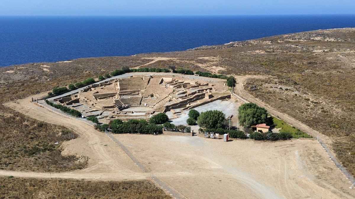 Προσποιήθηκε υπάλληλο της ΔΕΗ και άρπαξε από 85χρονη, 20.000 ευρώ