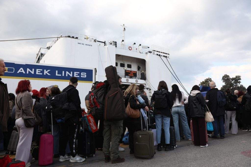 Το σπίτι δίπλα στο ποτάμι: Χωρίζει τον Στέλιο και επιστρέφει στον άντρα της