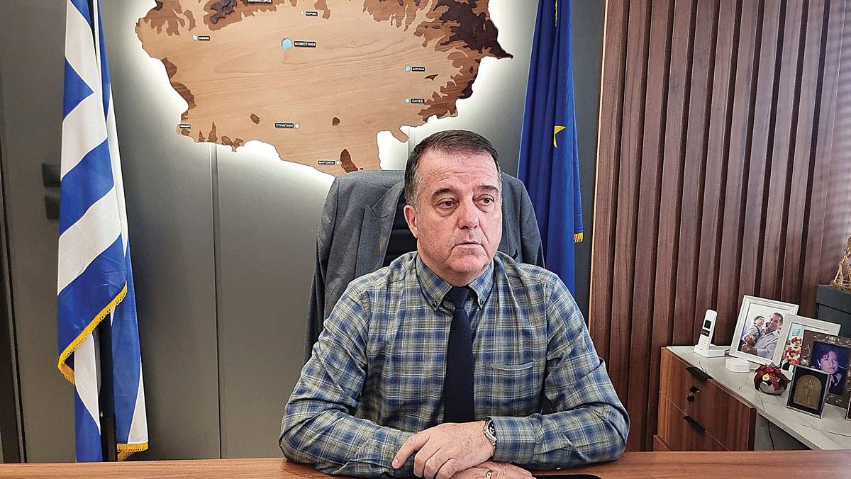 Δανειστική Βιβλιοθήκη Μάνδρας  : Διαδραστική αφήγηση για μικρούς και μεγάλους  με τη «Γιωτούλα τη Ντοματούλα»