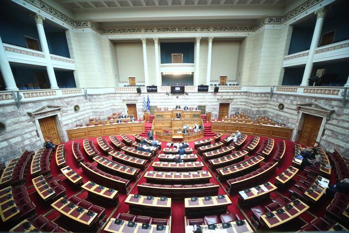 Σοκ στη Θεσσαλονίκη: Ανήλικη κατήγγειλε ότι την βίασε 21χρονος