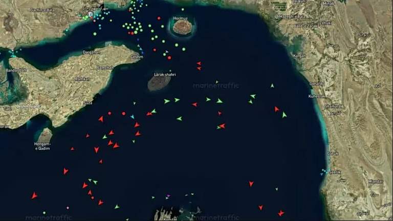Γύθειο: Καταρρέει το ναυάγιο «Δημήτριος» – Βίντεο με τα σημάδια εγκατάλειψης