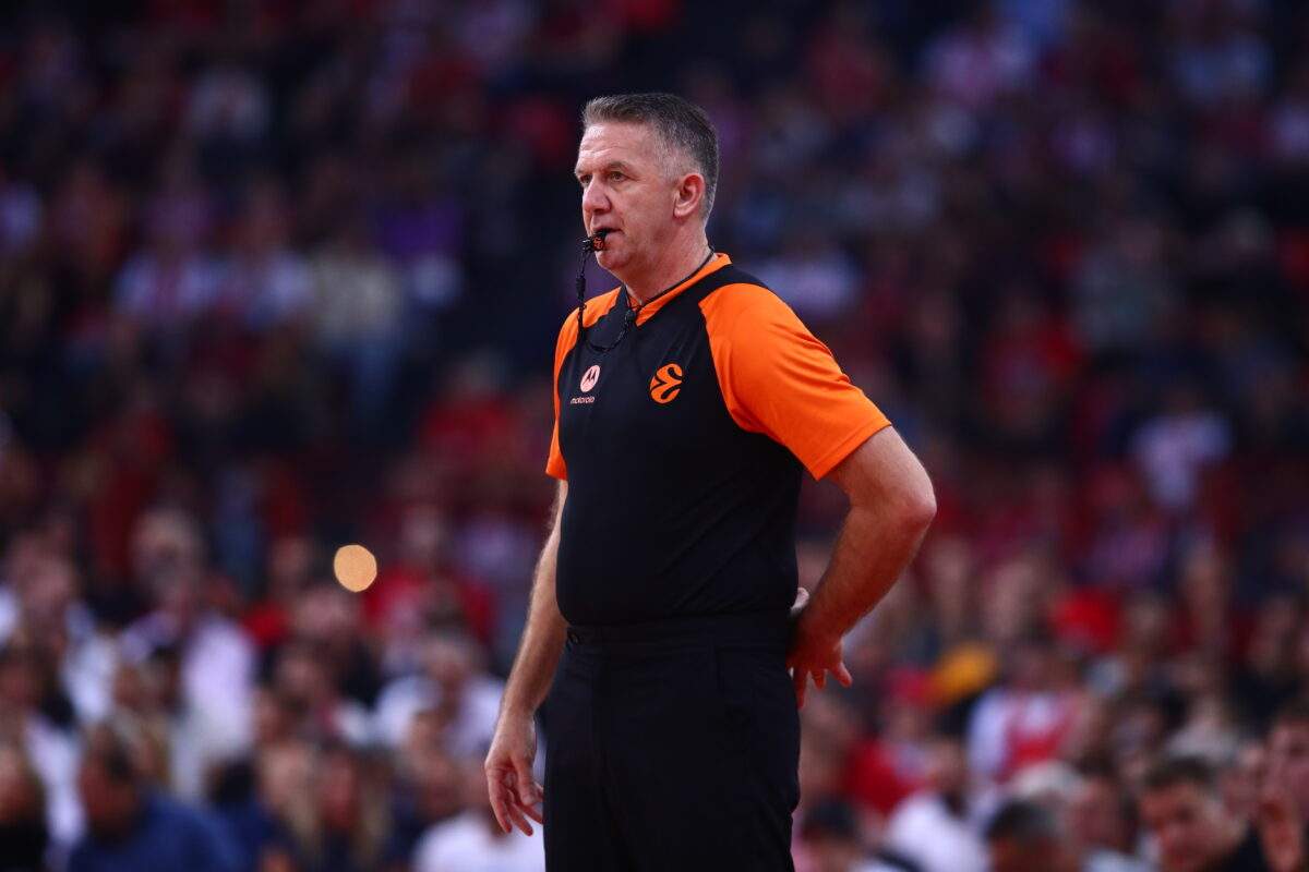 Αφρικανική σκόνη στην Κρήτη: Η viral γιαγιά που ανησυχεί για την Δευτέρα Παρουσία και οι εικόνες που κάνουν τον γύρο του κόσμου