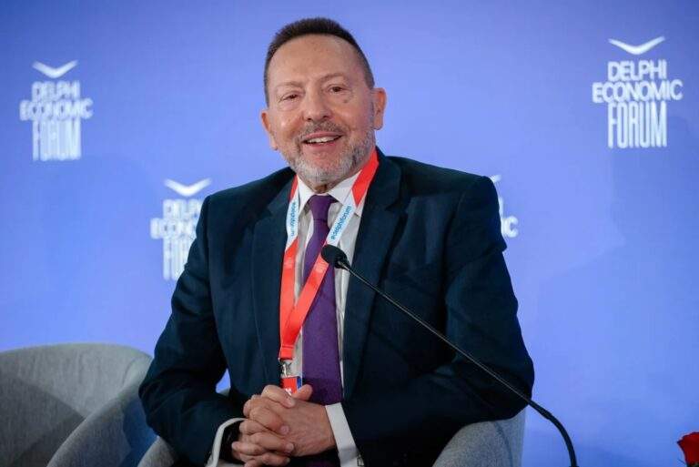 Στουρνάρας: «Θα κάνουμε ό,τι χρειαστεί αν η κρίση επιμείνει»