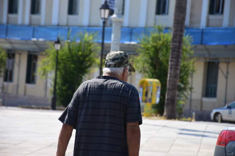 Καιρός: Συννεφιασμένος με τοπικές βροχές και θερμοκρασία έως 20 βαθμούς – Πώς θα κάνουμε Ανάσταση