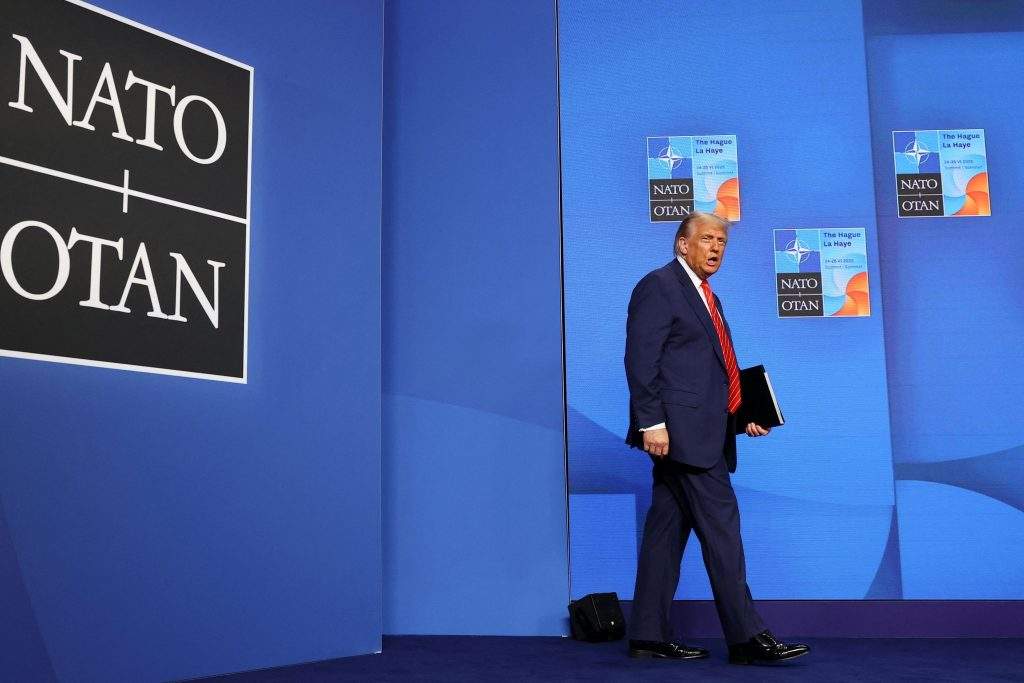 Κρίση στο Ιράν: Οι ΗΠΑ αποκλείουν τα λιμάνια – Μείωση 16% στις θαλάσσιες μεταφορές αργού
