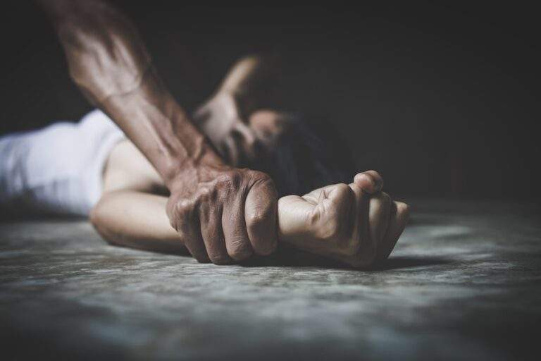 Μπορεί το Ιράν να επιβάλει διόδια στο Στενό του Ορμούζ; Το Δίκαιο της Θάλασσας και το Στενό της Κέρκυρας
