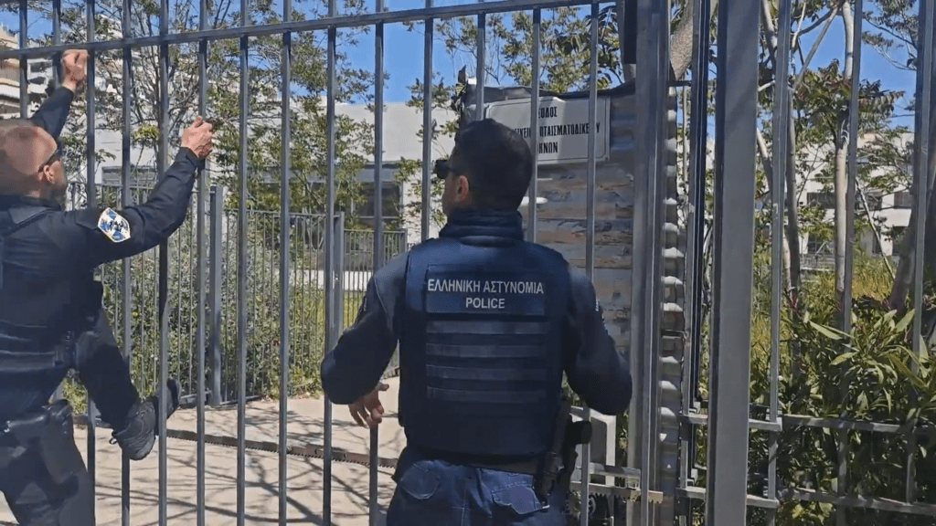 Πρωτομαγιά στην Αττική – 10 ταβέρνες για ψητά και μαγειρευτά στην εξοχή