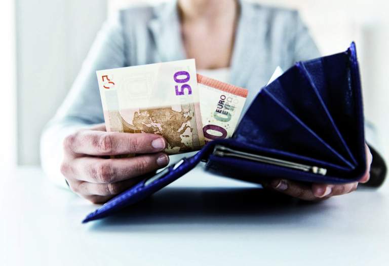 Ένοπλη ληστεία σε κατάστημα ΕΛΤΑ στη Λεωφόρο Μαραθώνος