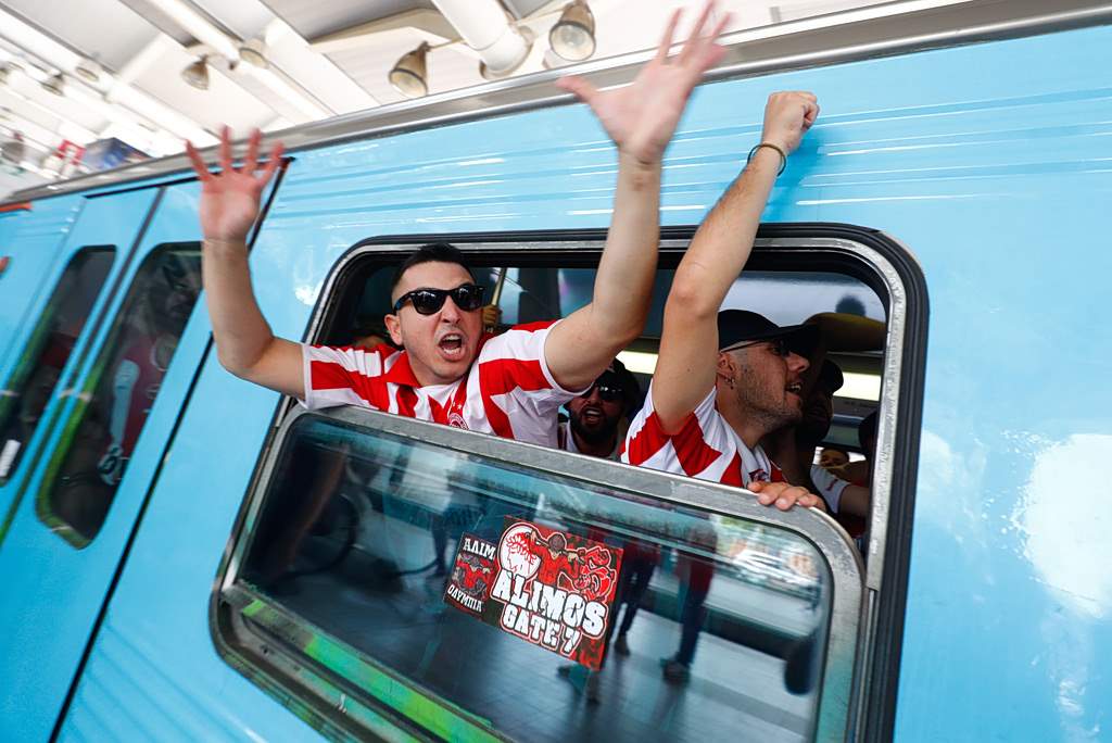 Άγιος Έρωτας: Σε αμόκ η Σοφία – Σηκώνει το όπλο, σημαδεύει τον Παύλο και…
