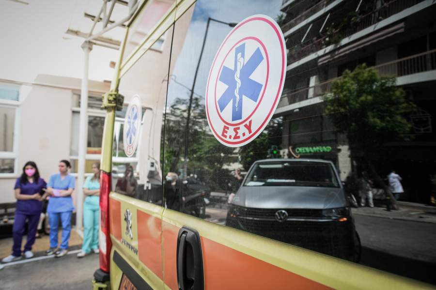 Ισπανία: Δύο Ελληνίδες με σοβαρά τραύματα μετά την πτώση γείσου σε καφετέρια στη Μινόρκα