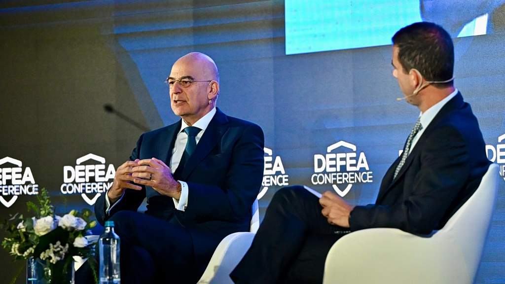 Να μ’ αγαπάς: Η Εβίτα συγκατοικεί με τον Γιώργο