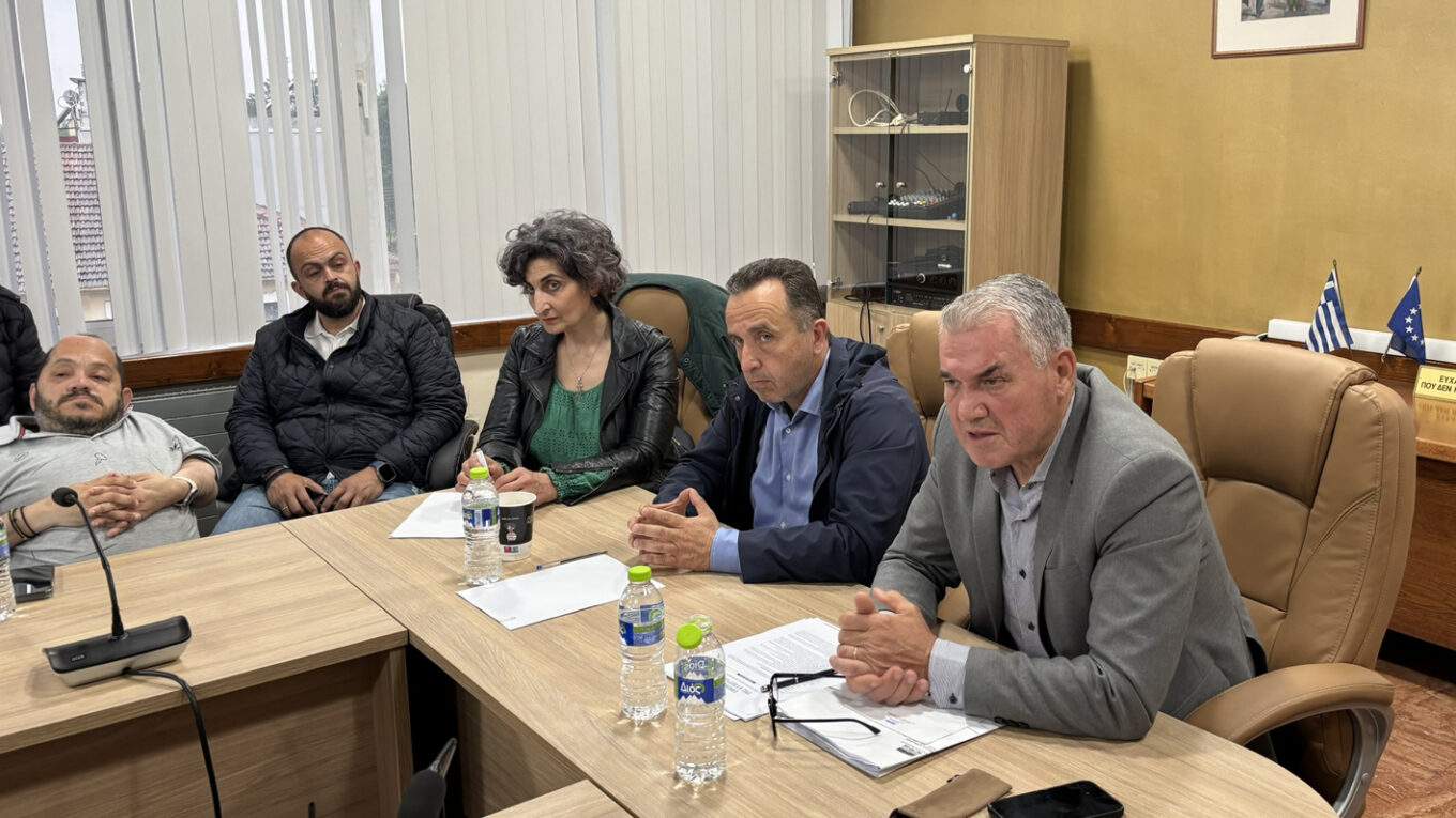 Γιατί ο σκύλος μυρίζει συνέχεια; 7 κόλπα για να μυρίσει καλύτερα σε λίγες μέρες