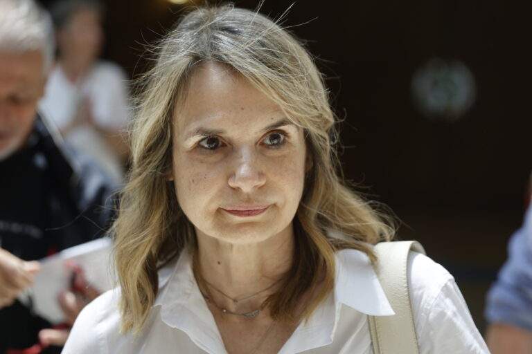Η ΚΡΑΥΓΗ ΤΟΥ ΔΕΛΛΑ ΜΕΣΑ ΣΤΟ ΝΟΣΟΚΟΜΕΙΟ: “ΓΩΓΩ ΜΟΥ ΠΩΣ…” – ΦΩΝΑΞΕ ΜΟΝΟ ΠΕΝΤΕ ΛΕΞΕΙΣ ΚΑΙ ΕΚΛΑΨΕ ΒΟΥΒΑ