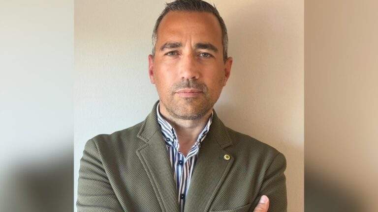 Στο νοσοκομείο ο Γιάννης Παπαμιχαήλ – Κατέρρευσε στο σπίτι του